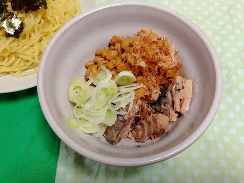 サバ缶で☆ザルラーメン